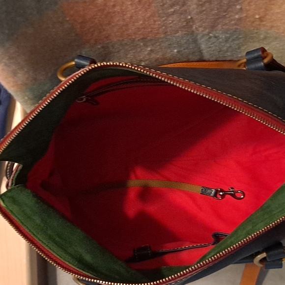 Dooney and Bourke Smith bag in Midnight Florentine leather - Picture 6 of 7